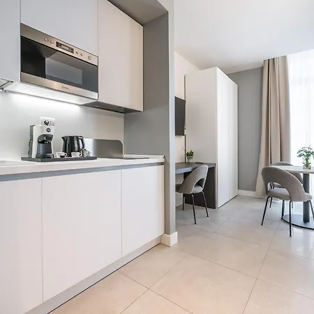 招待所 Karalin Sonnino 3*