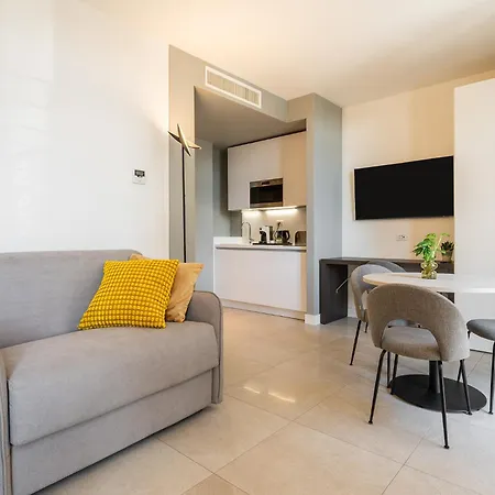 招待所 Karalin Sonnino