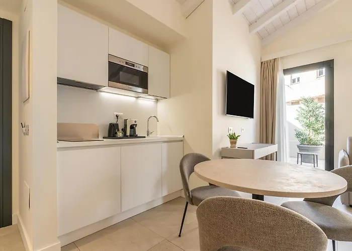 Konukevi Karalin Sonnino