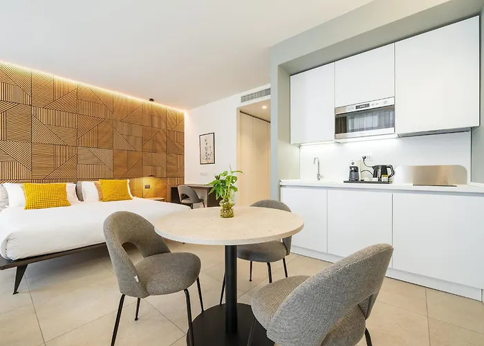 Konukevi Karalin Sonnino 3*