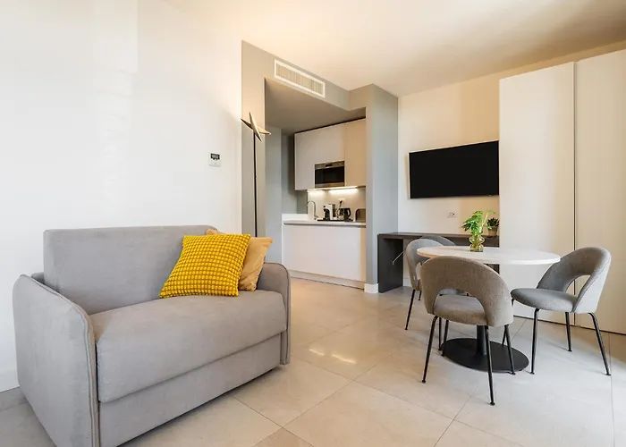 Konukevi Karalin Sonnino