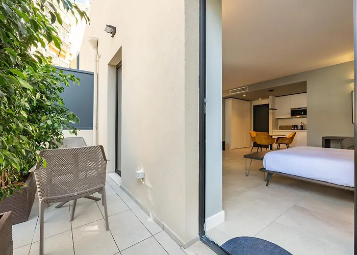 Konukevi Karalin Sonnino