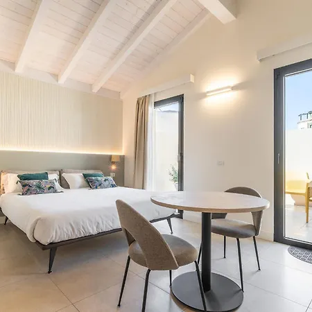 Karalin Sonnino Guest house *