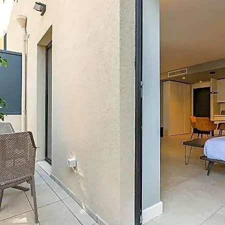 Karalin Sonnino 卡利亚里